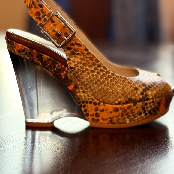 Donald Pliner multicolored python PVC wedges - Picture 3 of 4